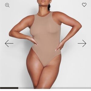 SKIMS fits everybody high neck bodysuit in Sienna ,sz small